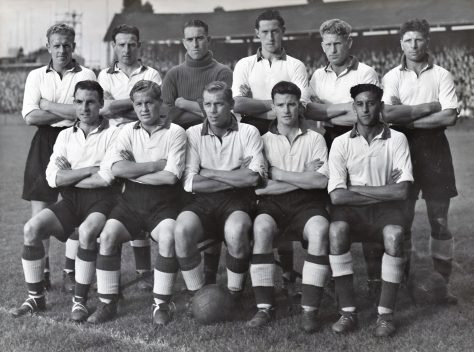 1952/53 Watford Team Photo (QPR Away 25/08/1953)